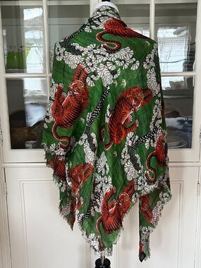 Gucci Bengal Tiger Scarf Limited Edition RARE, Modal/Silk, Green 140/140cm 55 in